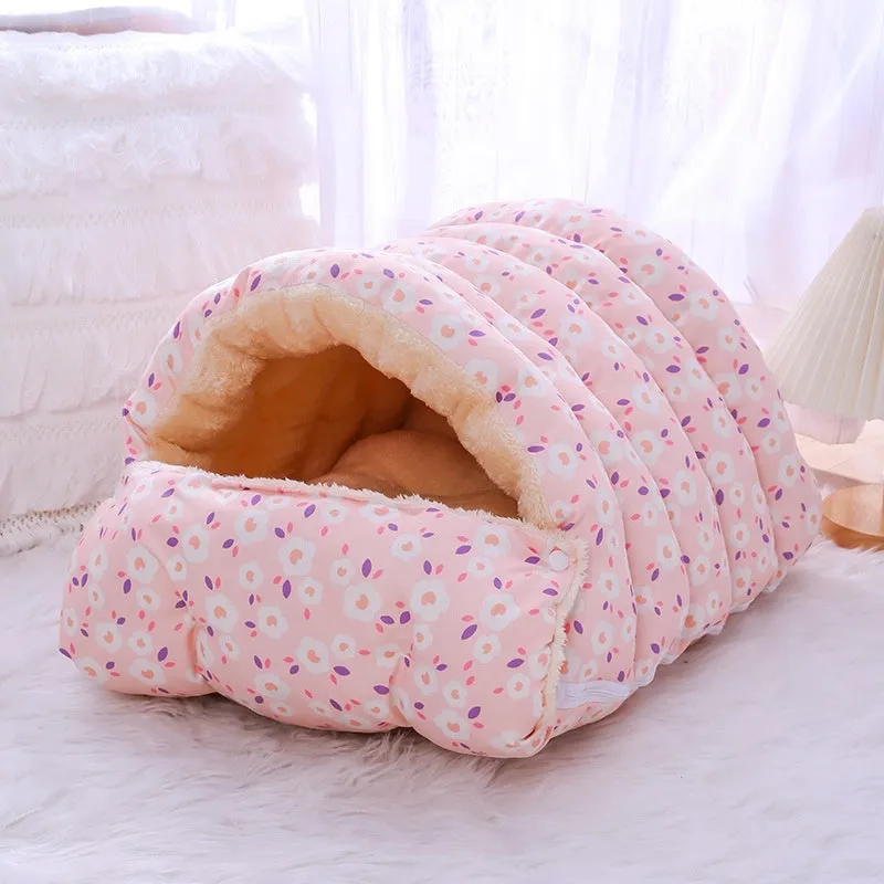 Enclosed winter cat bed with removable lining in floral pattern, S and M sizes for cats up to 15kg