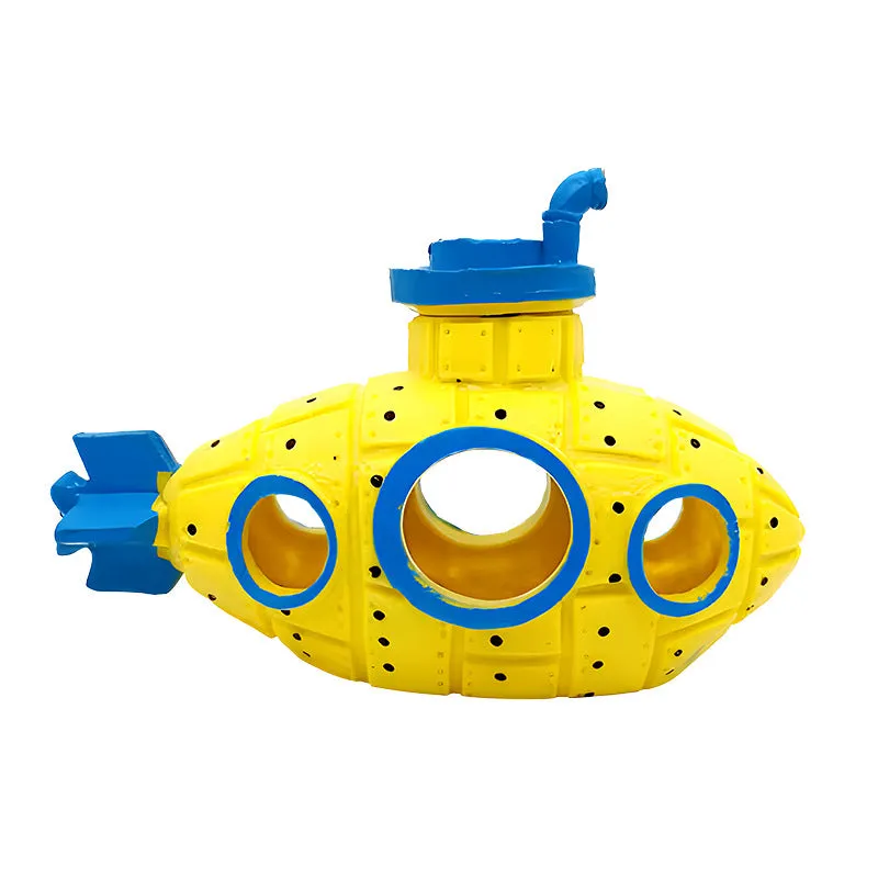 Mini PVC submarine aquarium ornament in red, sized 4-7cm, for fish tank landscaping