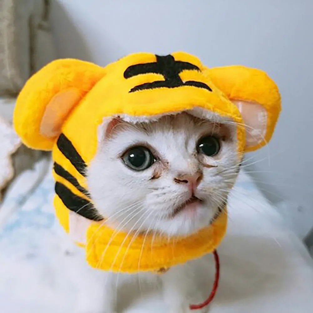 Embroidered cloth pet headgear with sunflower design for cat costume and dress-up occasions
