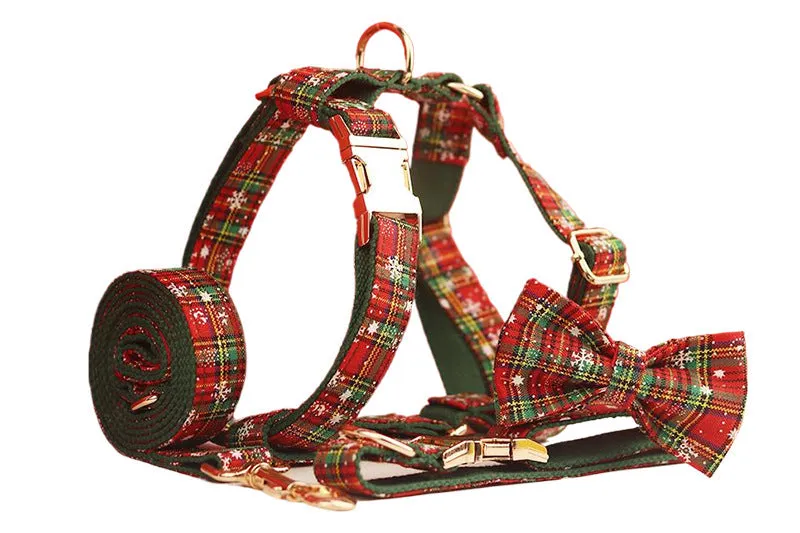 Green snowflake Christmas pet collar four-piece set with matching dog leash, vest and bow tie