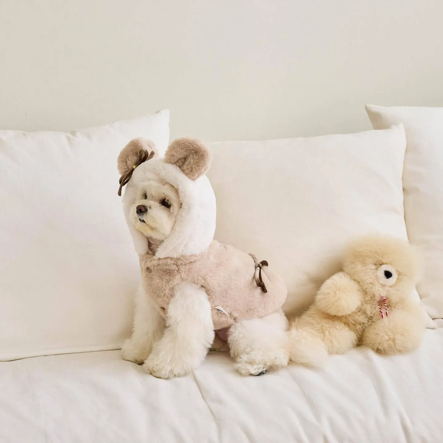 Light pink polyester pet coat for dog or cat in casual style