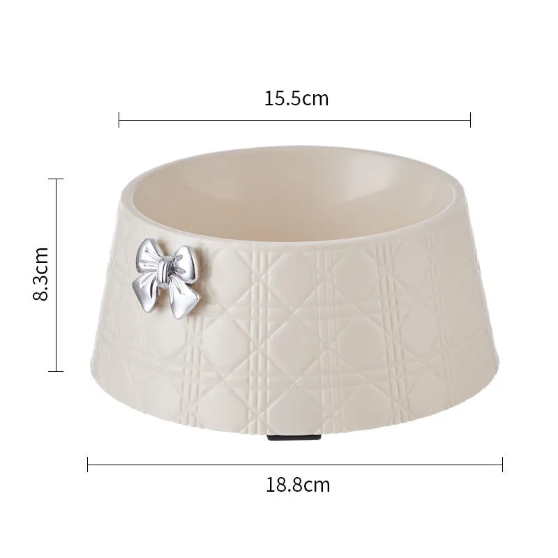 Decorative pet feeding bowl with diamond pattern in choice of colours.