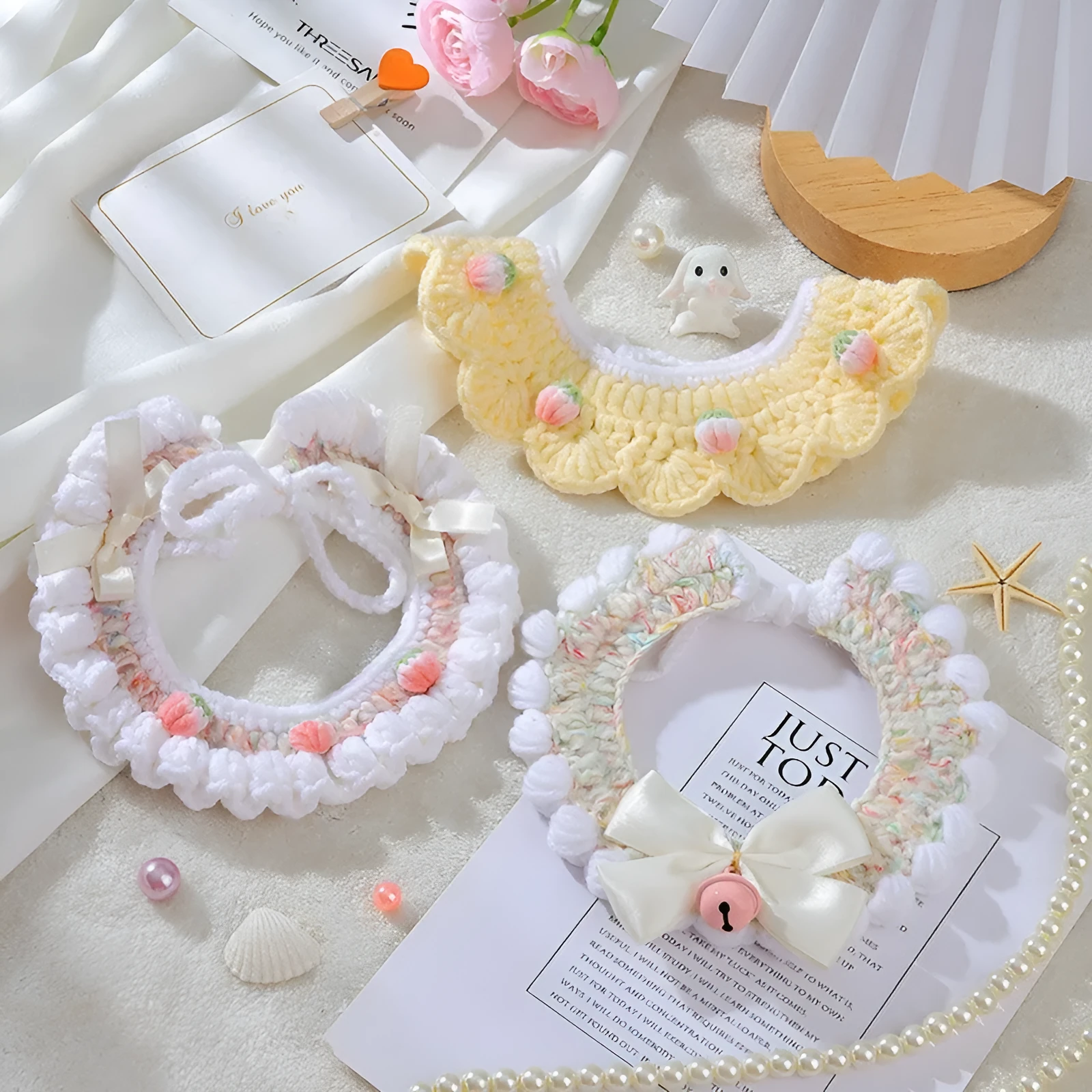Handmade woven wool cat collar with British Shorthair embroidery and bell bow in pink colour