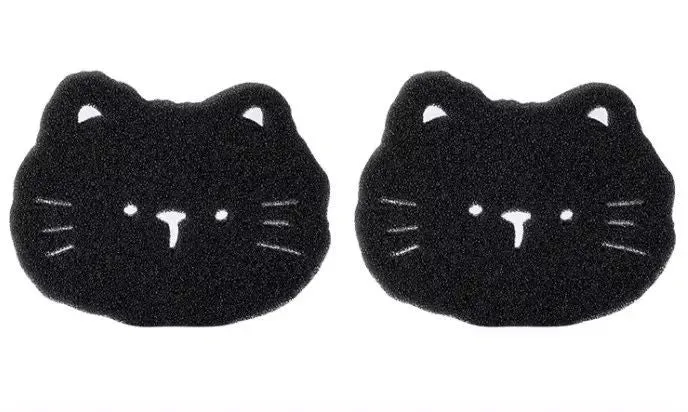 Black bear shaped sponge cleaning ball for pet hair removal from fabrics
