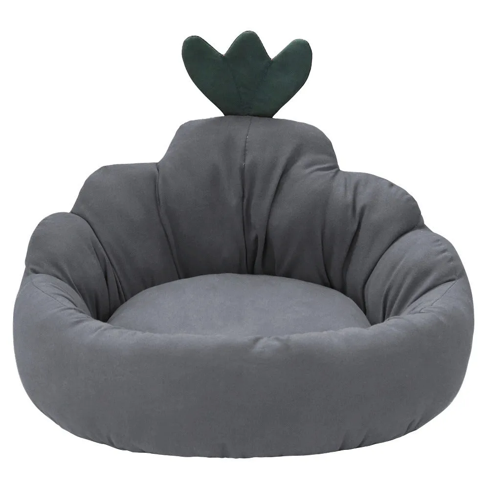 Carrot-shaped kennel bed for small and medium dogs in plush fabric, available in multiple colours and sizes S M L