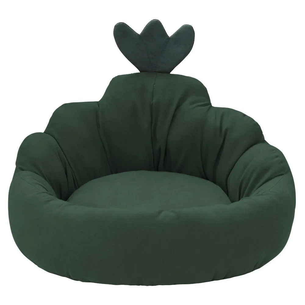 Carrot-shaped kennel bed for small and medium dogs in plush fabric, available in multiple colours and sizes S M L