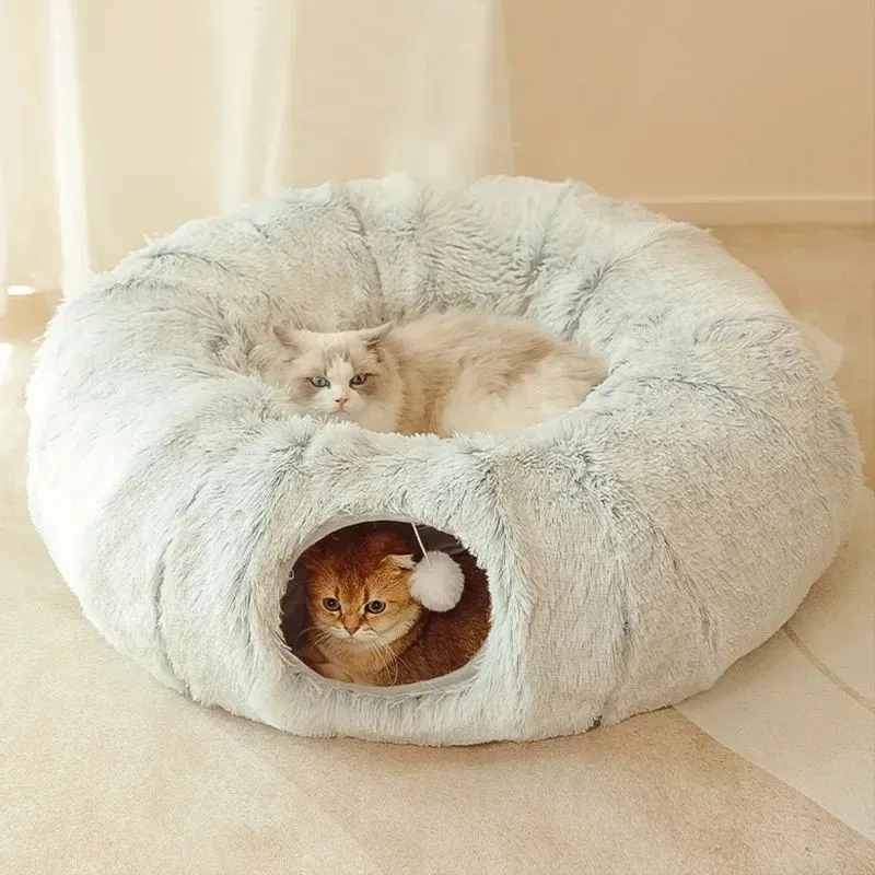 Gray plush cat bed mat measuring 85 by 85 by 26 centimetres, placed on floor for winter use
