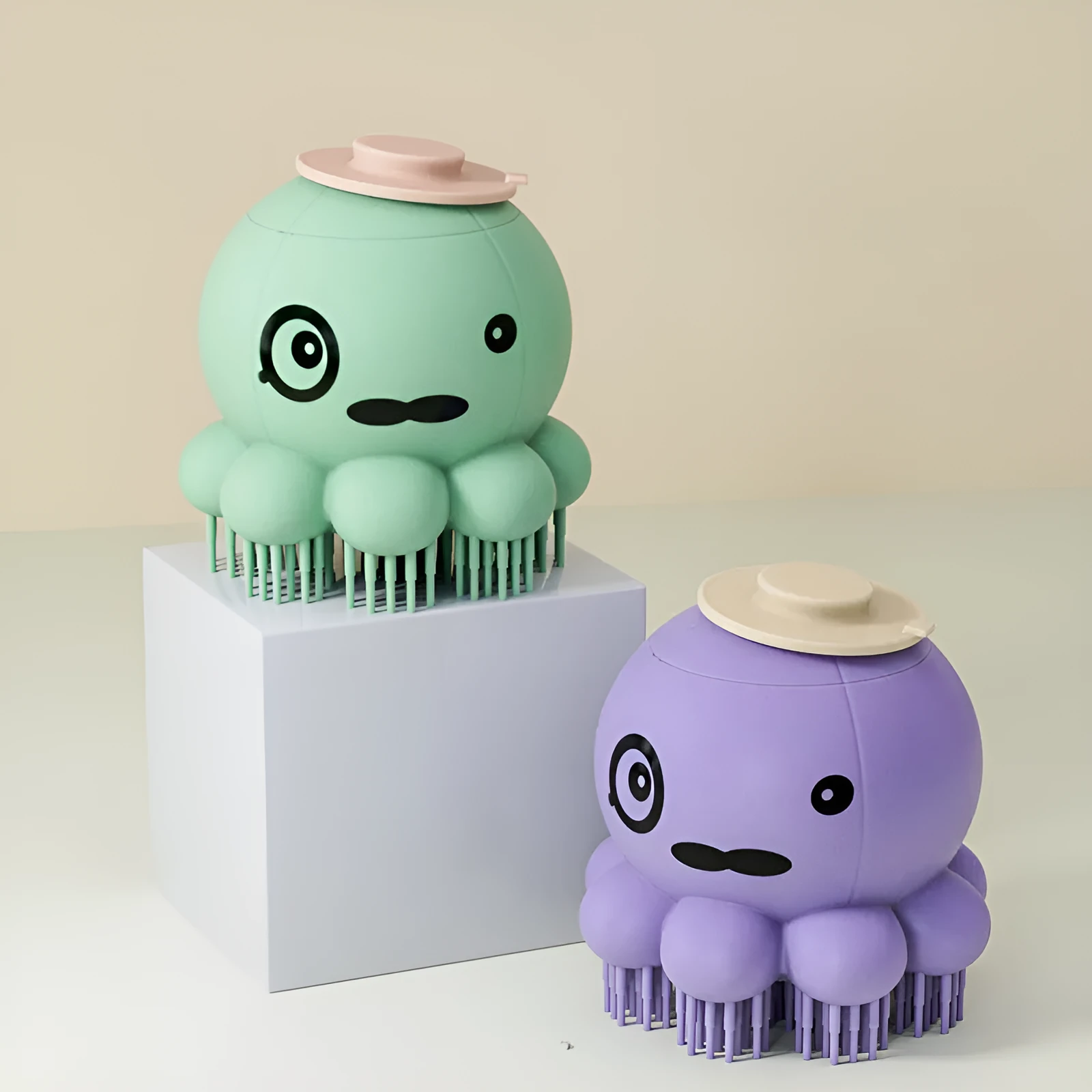 Green pet bath brush with built-in body wash reservoir and soft silicone bristles for dog and cat grooming