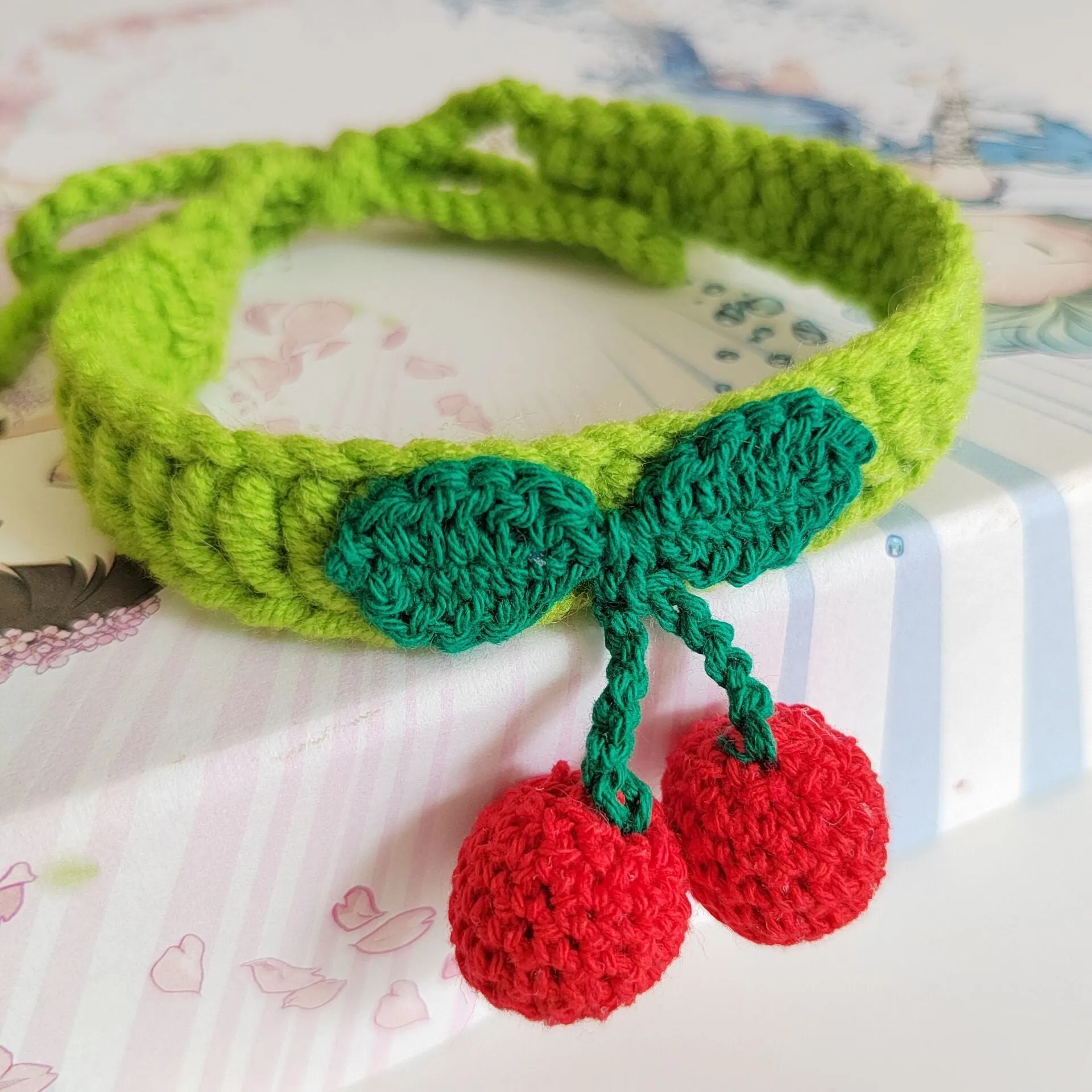 Handmade knitted cat collar in cotton thread with fruit pattern, free size 60cm, princess style