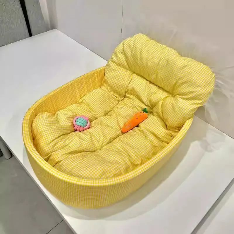 Cloth pet mat for dog kennel in warm yellow, size 60x40cm, with soft fabric surface