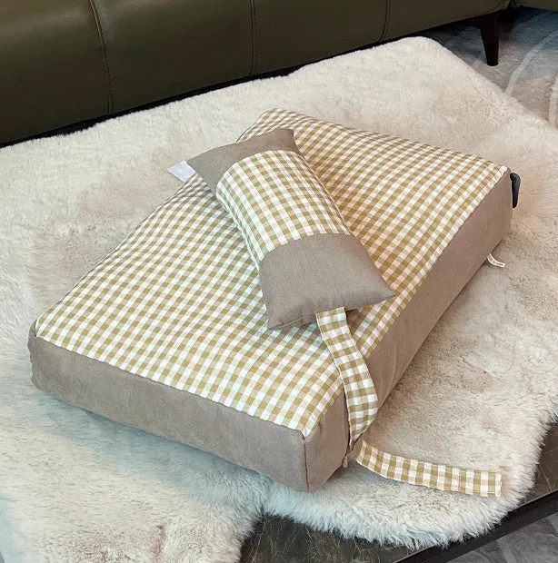 Pet plaid colour-matching kennel mattress with removable washable cover in khaki