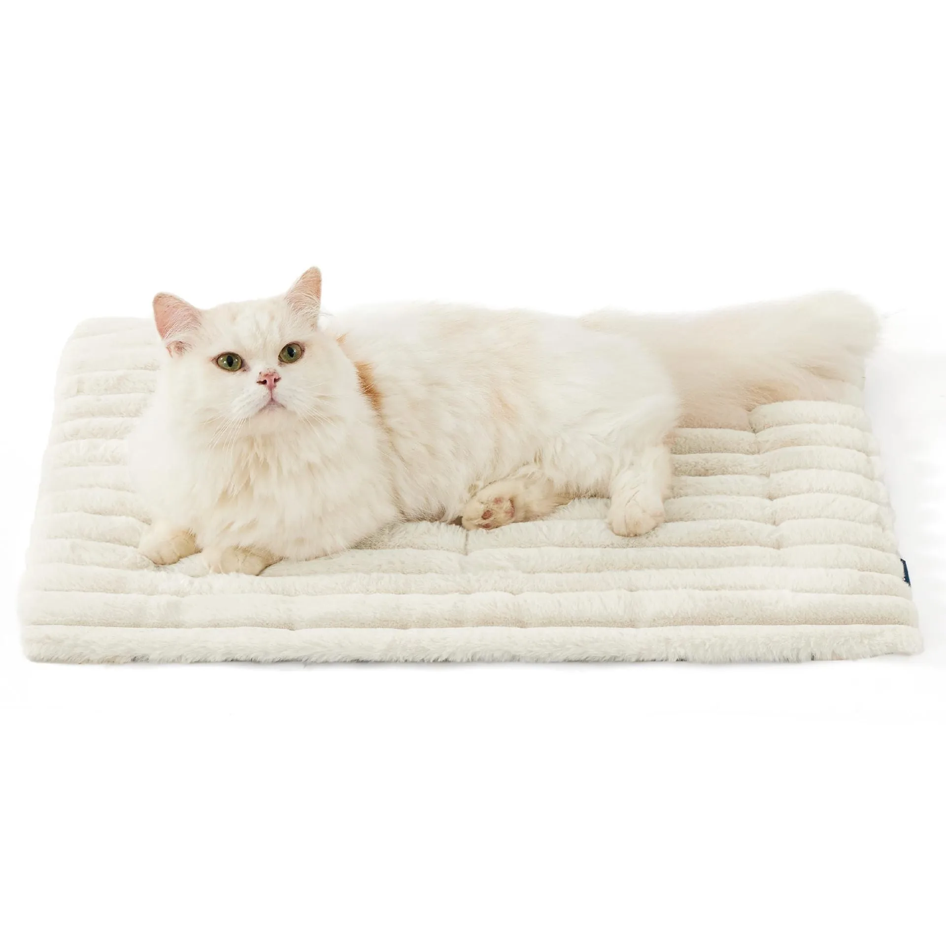 Self warming pet mat in corduroy fleece with non-slip bottom in Brown colour