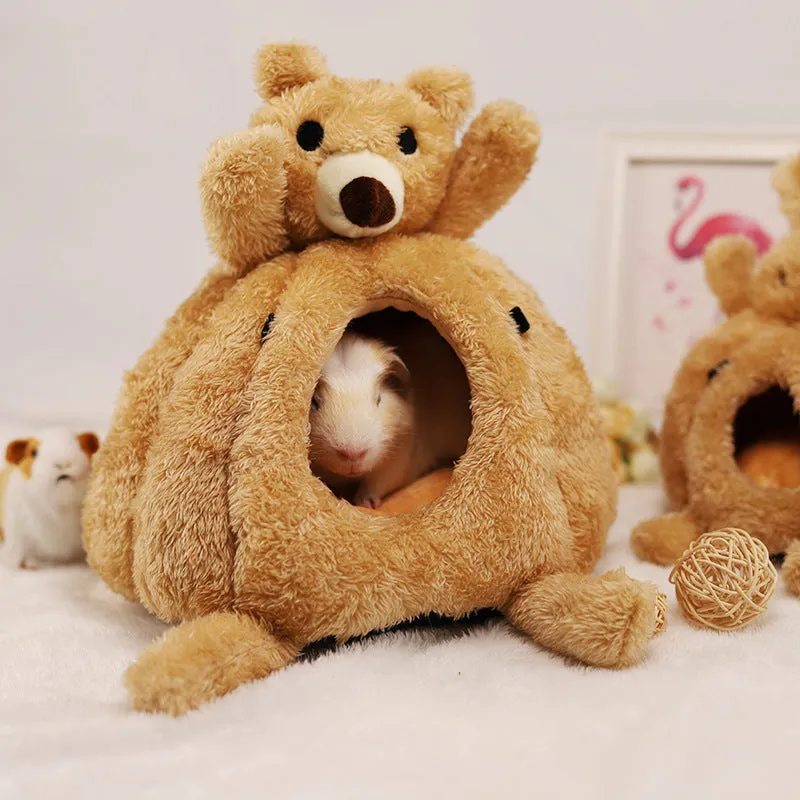 Arctic velvet pumpkin sleeping nest for small animals, showing round shape and removable mat in size medium
