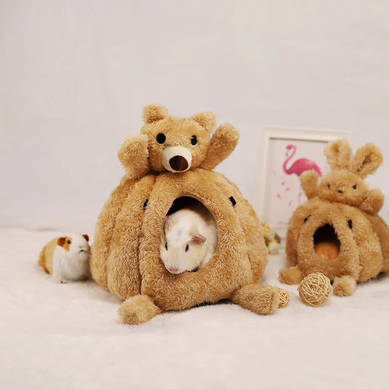 Arctic velvet pumpkin sleeping nest for small animals, showing round shape and removable mat in size medium