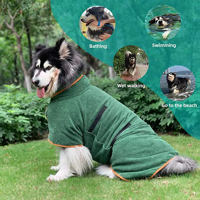 Pet bathrobe in blue microfiber for small to large dogs adjustable fit