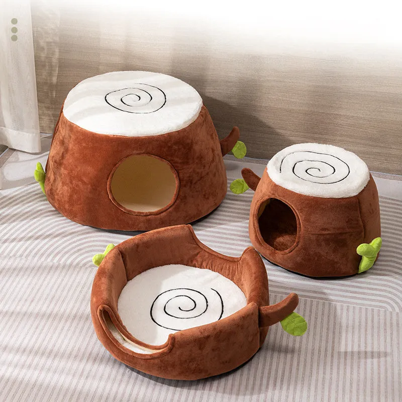 Transformable double-layer tree stump cat nest in natural brown with cream cushion and arched front doorway