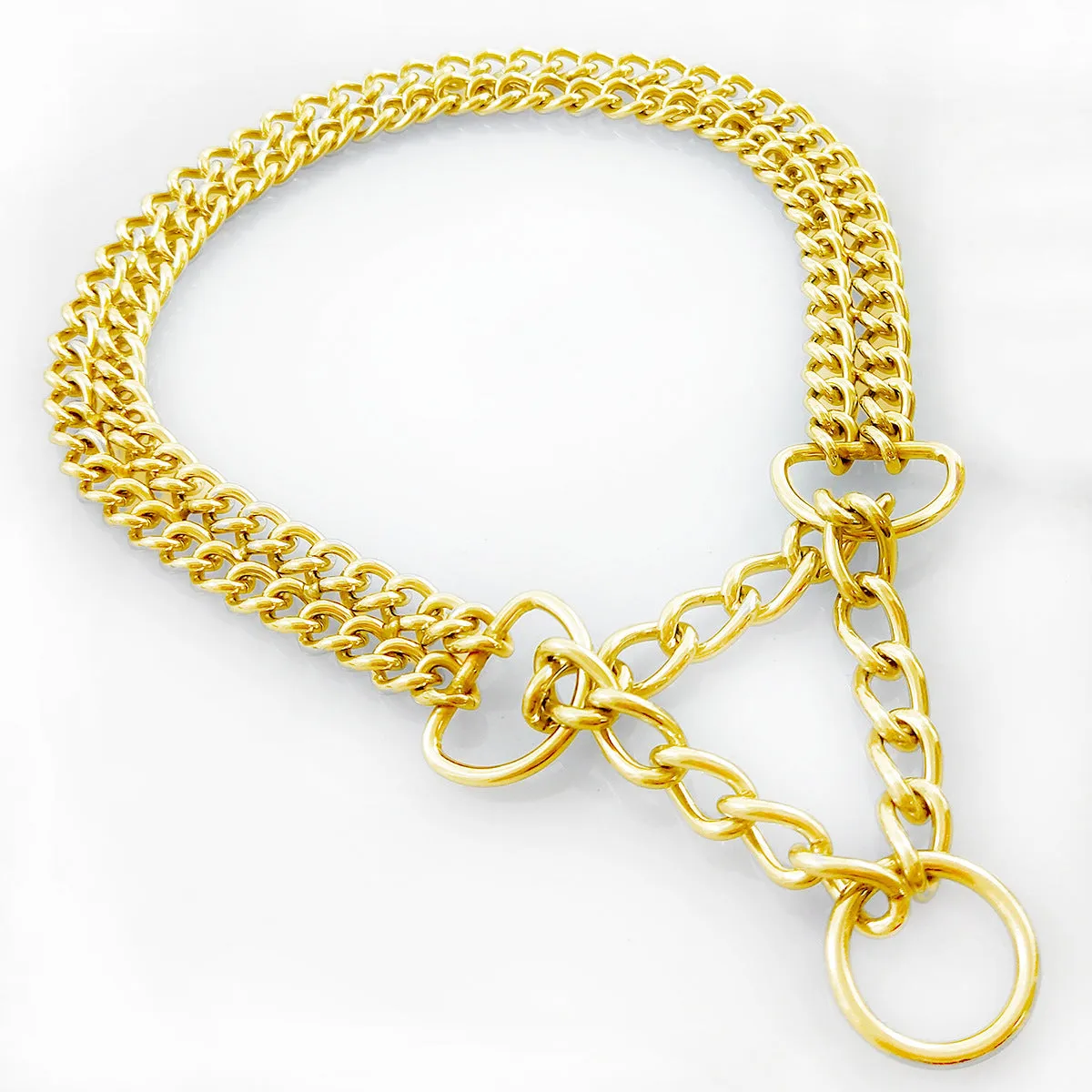 304 stainless steel explosion-proof pet collar in steel colour on plain background showing chain link structure