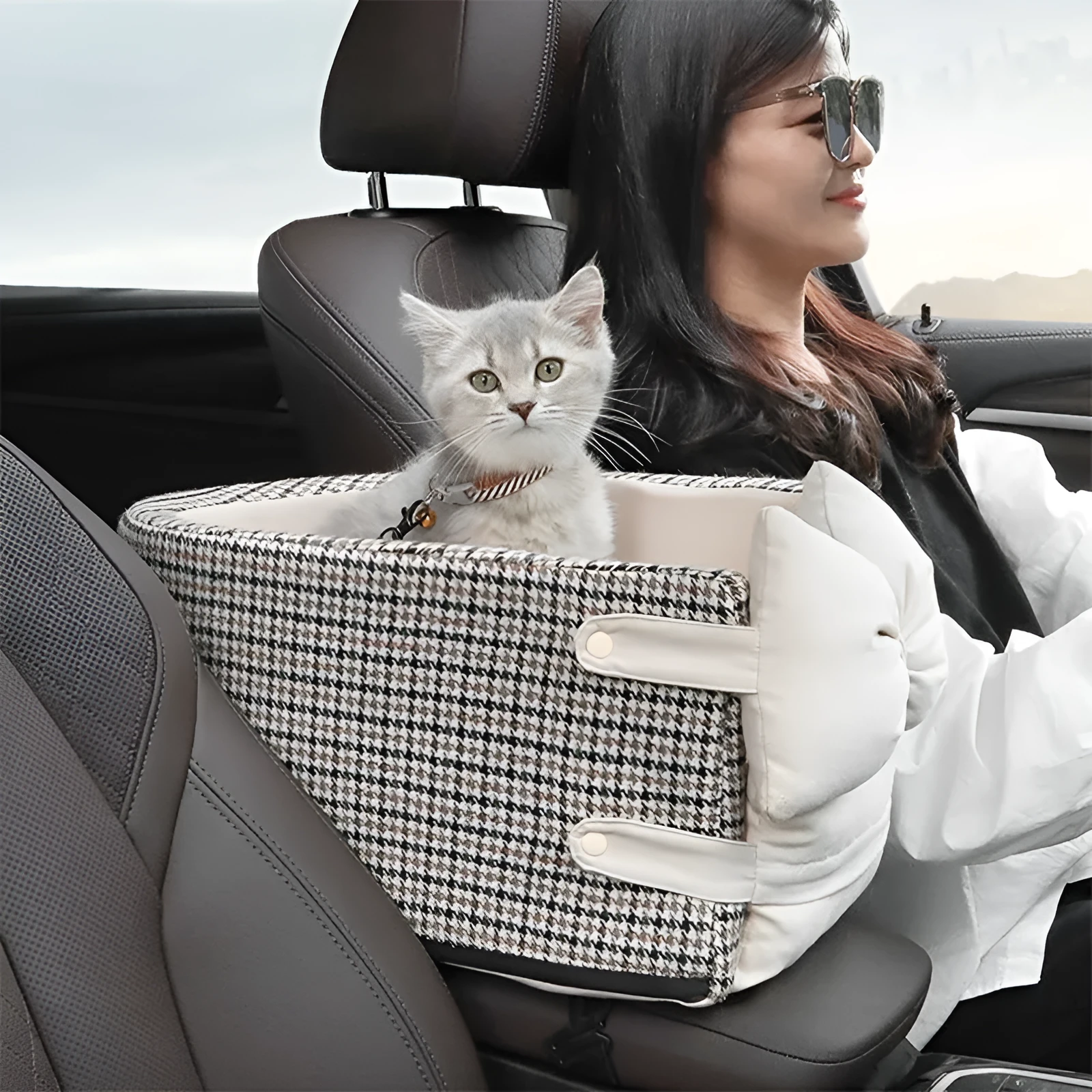 Car central control front seat pet bed in cloth material, suitable for dogs