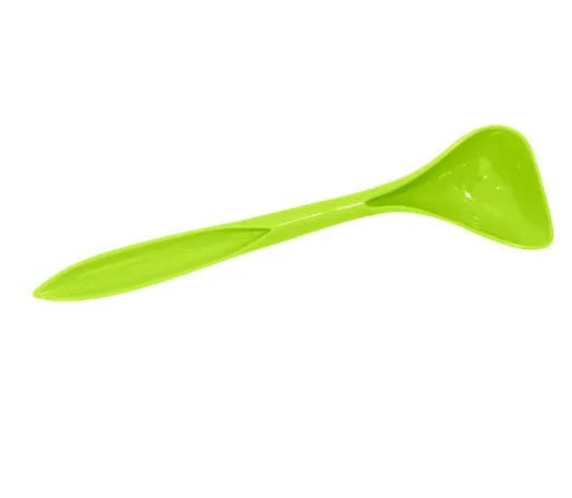 Silicone pet seal three-in-one can cover and spoon in sky blue on a pet food tin