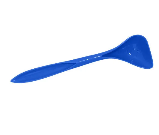 Silicone pet seal three-in-one can cover and spoon in sky blue on a pet food tin