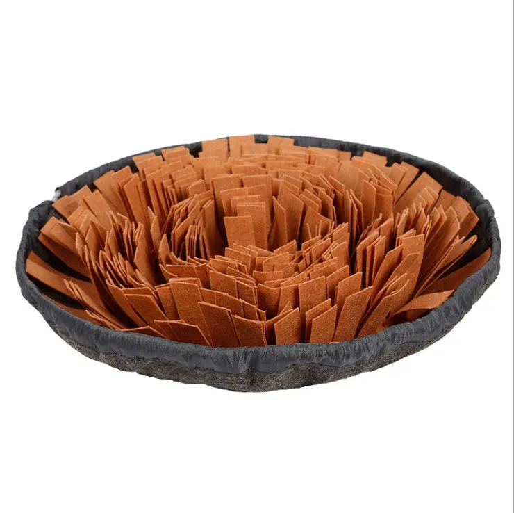 Pet sniffing mat slow food puzzle blanket in felt cloth with brown colour, 48x48cm foraging area for dogs