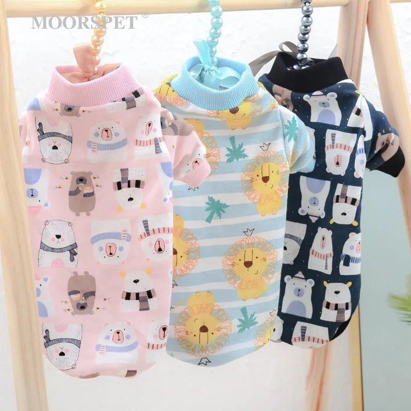 Cotton hairless cat bottoming clothing with lion print, two-legged design, on a light background