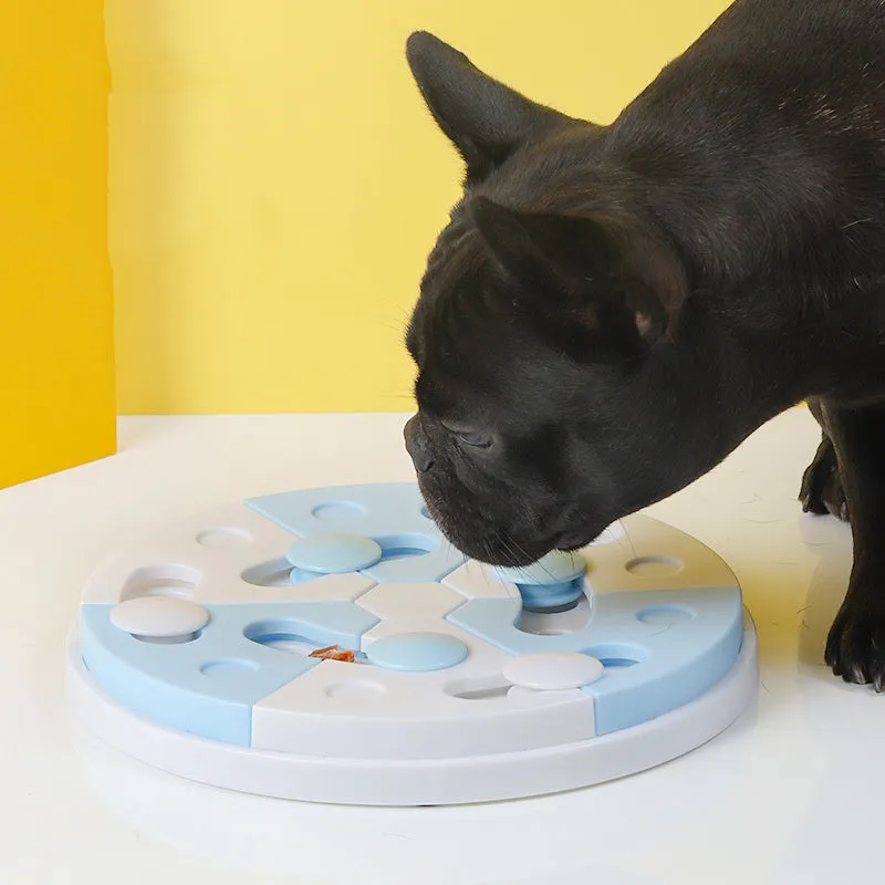 Blue and white jigsaw puzzle feeding tray for dogs made from PP material