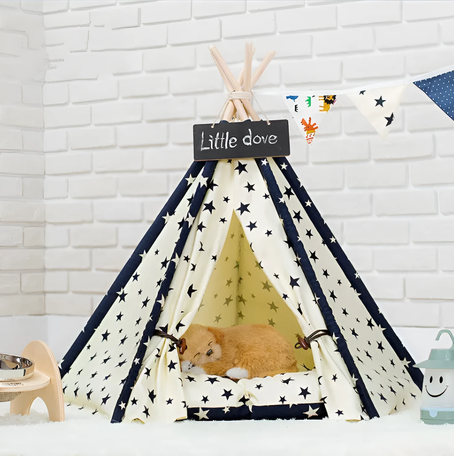 Portable washable cloth pet tent with pointed star pattern in large size for dogs and cats