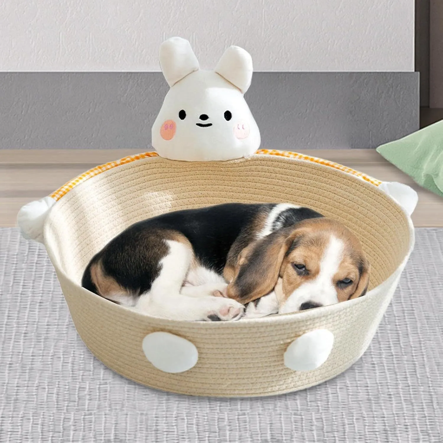 Woven cotton rope cat bed basket with integrated scratching surface in Bear or Rabbit design.