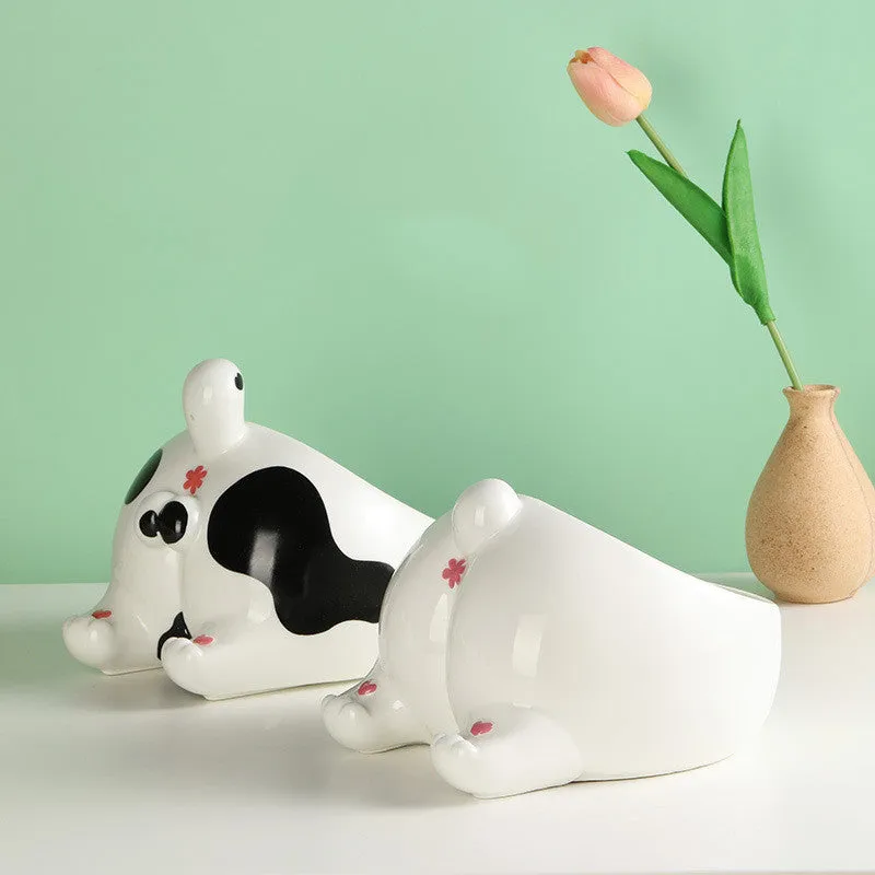 Ceramic pet bowl with inclined mouth design in a cute cat butt shape, suitable for cat or dog food and water