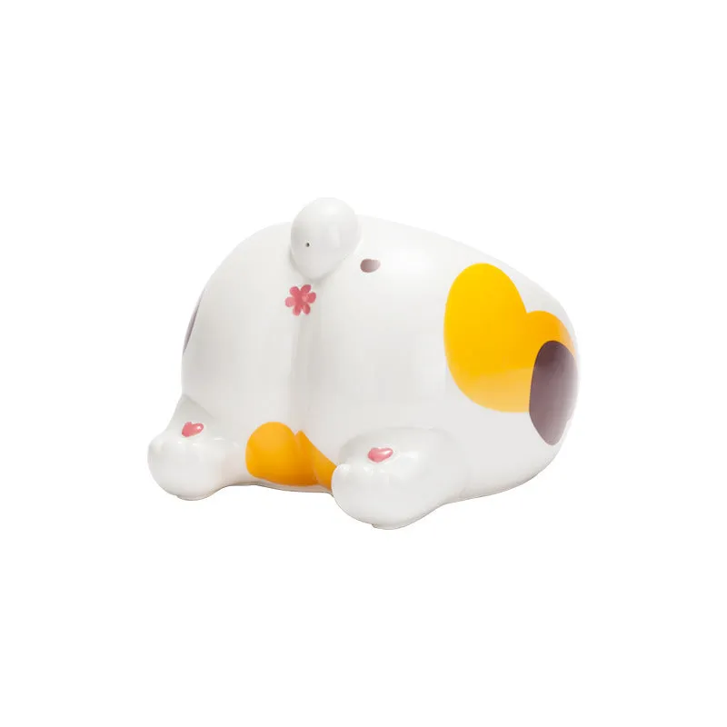 Ceramic pet bowl with inclined mouth design in a cute cat butt shape, suitable for cat or dog food and water
