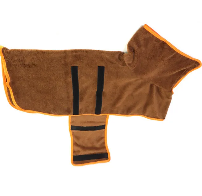 Microfiber dog bathrobe in green with size M measurements for canine drying after bath