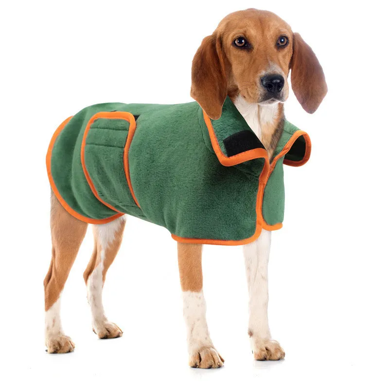 Microfiber dog bathrobe in green with size M measurements for canine drying after bath