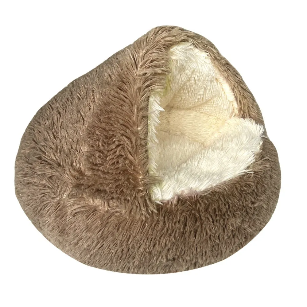 Semi-enclosed cloth pet bed in shell nest gradient grey with long down plush finish, suitable for cats up to 5kg
