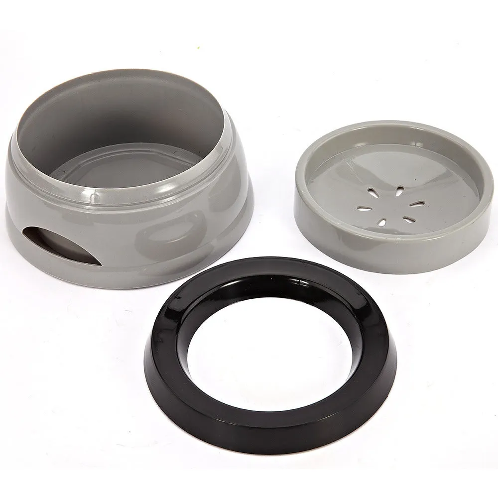 Floating no-spill ABS plastic pet bowl for dogs and cats, 15.3x18.9x8cm, in army green colour