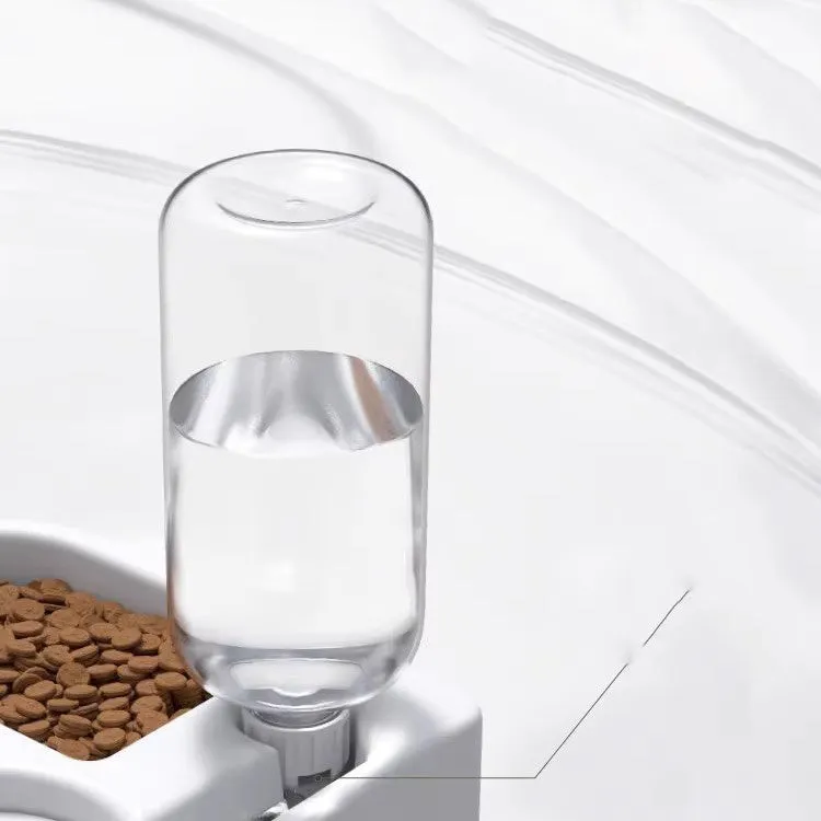White cat water fountain with food-grade materials and 2.5 litre capacity
