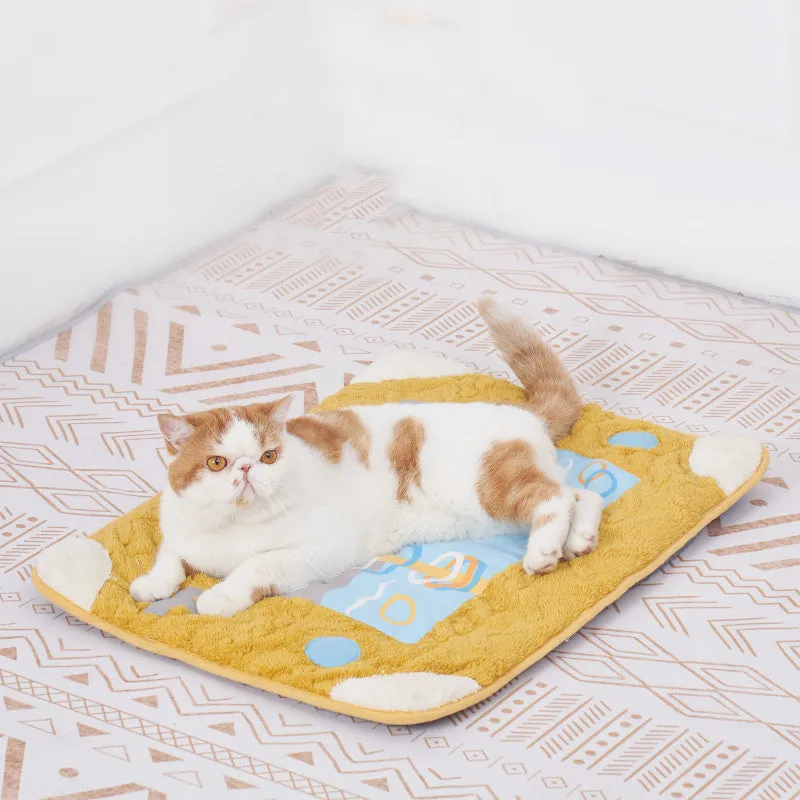 Arctic velvet semi-enclosed cat nest with sleeping pad for indoor cats
