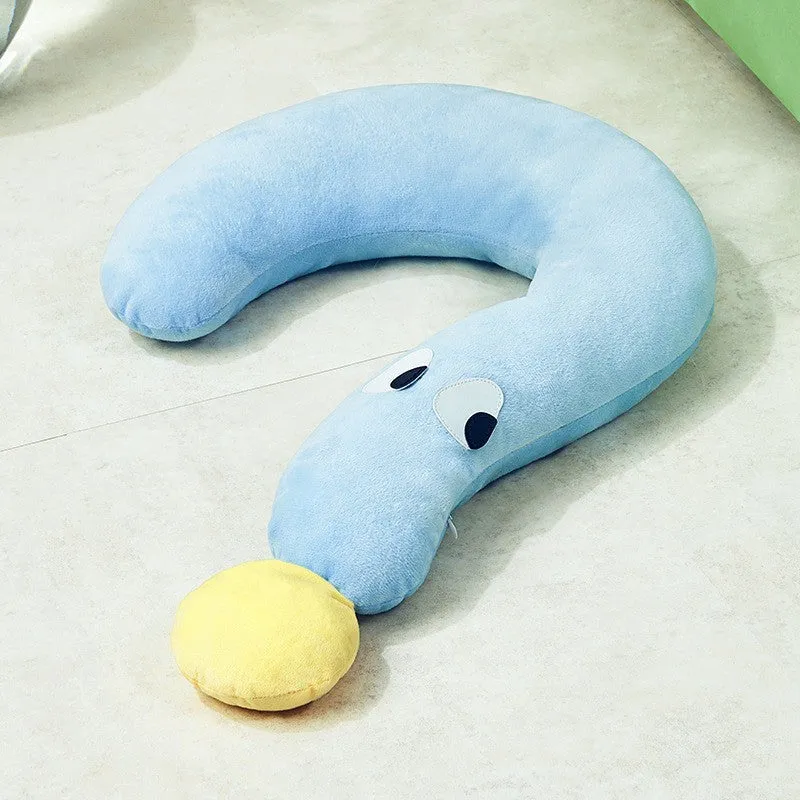 Blue pet cushion measuring 62cm by 39cm for cats and dogs