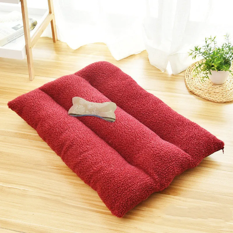 Large warm pet bed for golden retrievers with removable washable cotton pad in beige colour
