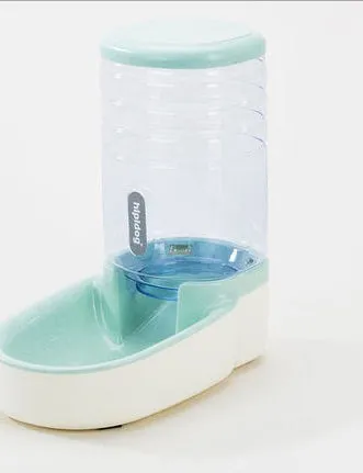 Pet automatic feeder and drinking fountain in blue with 3.8L PP plastic capacity for dogs and cats