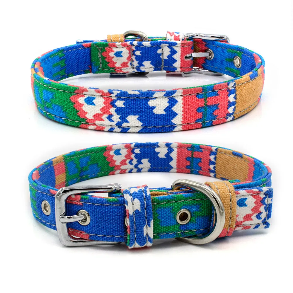 Double-layer canvas dog collar with reflective stripe in red colour on white background