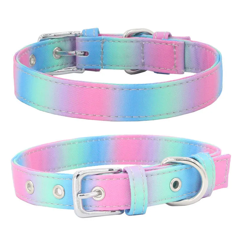 Double-layer canvas dog collar with reflective stripe in red colour on white background