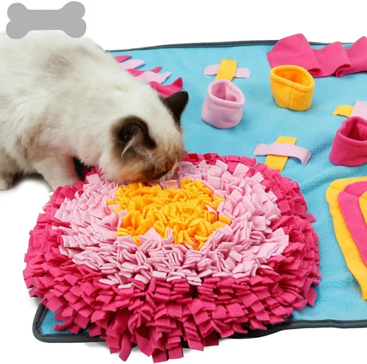 Pet snuffle mat feeding blanket with soft fleece strips and anti-slip silicone points, grey, 70x105cm