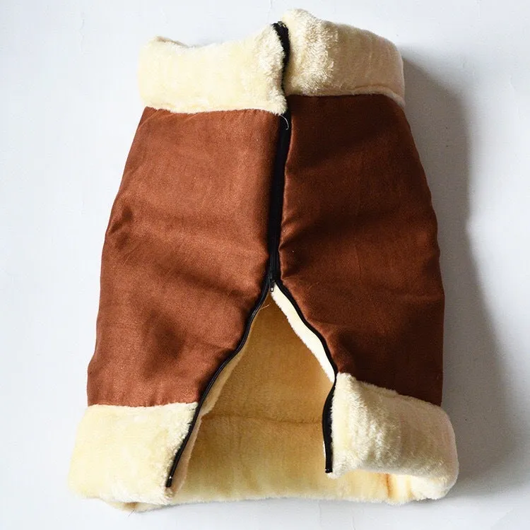 Brown cat tunnel with suede and plush fabric, 90x57cm, featuring built-in ringing paper for rustling sound