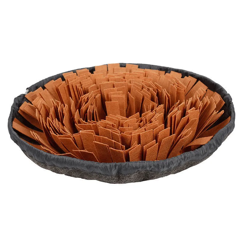 Green dog sniffing mat with fleece folds on non-slip base, 69x53cm