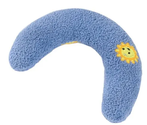 Soft quilted U-shaped cat pillow in blue, 26x18cm, on a clean white background