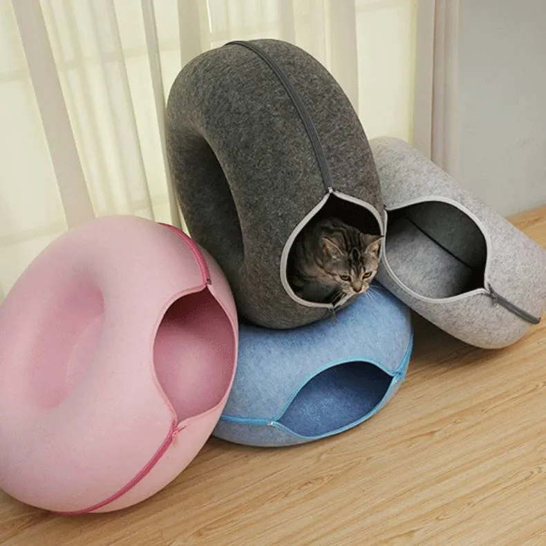 Natural felt donut cat tunnel bed in light grey with tunnel entrance 60x60x27cm
