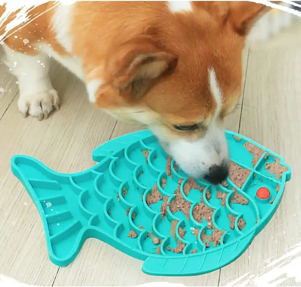 Silicone slow food tray for pets in blue, green, and gray, 24.5 cm long, anti-choking lick mat