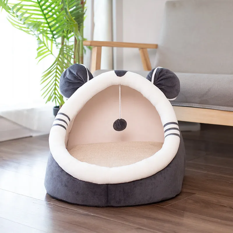 Enclosed cat litter box with velvet interior in camel colour, bear design, for small to medium cats