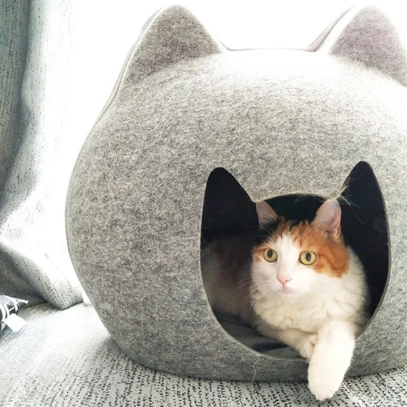Felt cat litter enclosure in grey, 54x38x45cm, with open entrance for indoor use